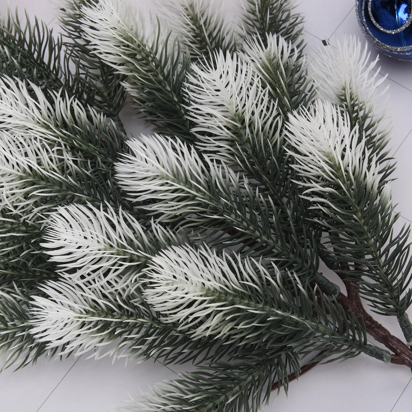 Christmas Pine Needles Ornament Fake Plants Artifical Flower Bendable Plastic Wall Hanging Photography Props Flowers